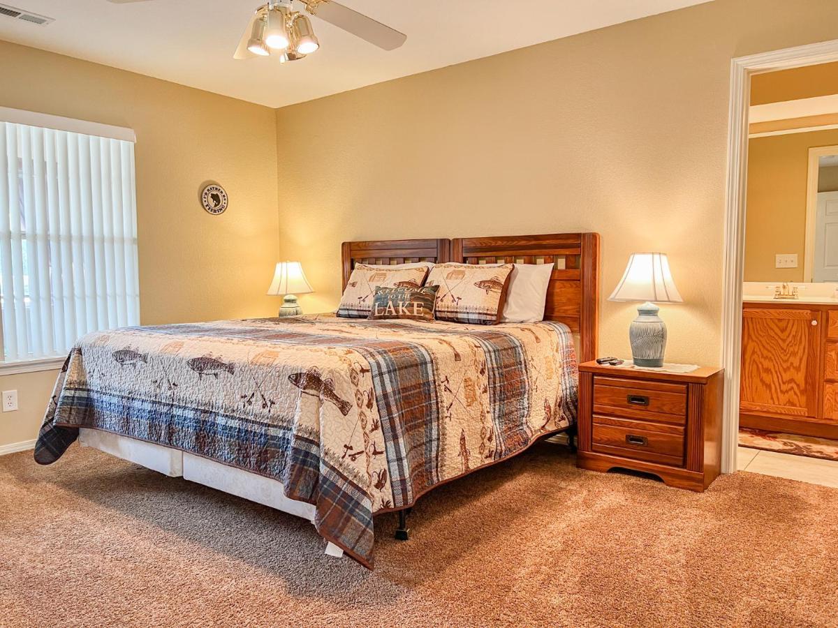 Lake Front 2Br Walk-In With Large Deck - Free Tickets Included - 79-1 Бренсон Екстер'єр фото