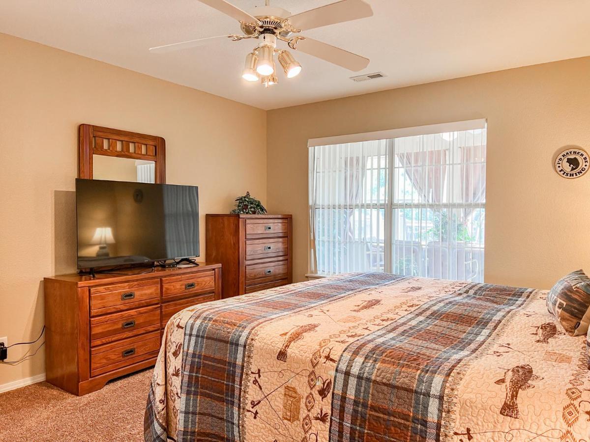 Lake Front 2Br Walk-In With Large Deck - Free Tickets Included - 79-1 Бренсон Екстер'єр фото